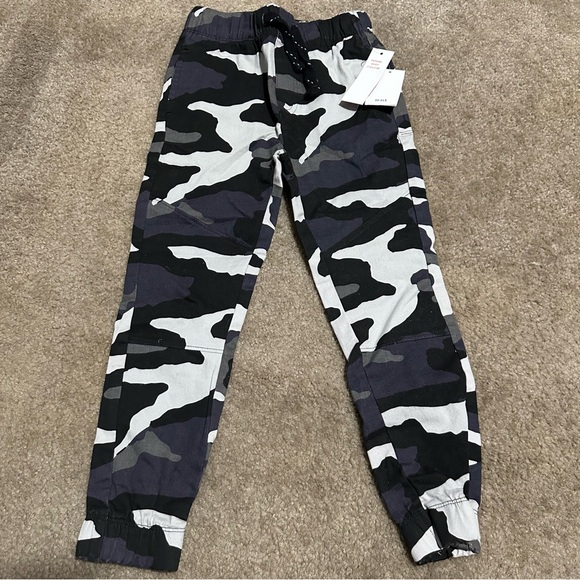 Size 6 Clothing Bundle - Picture 2 of 10